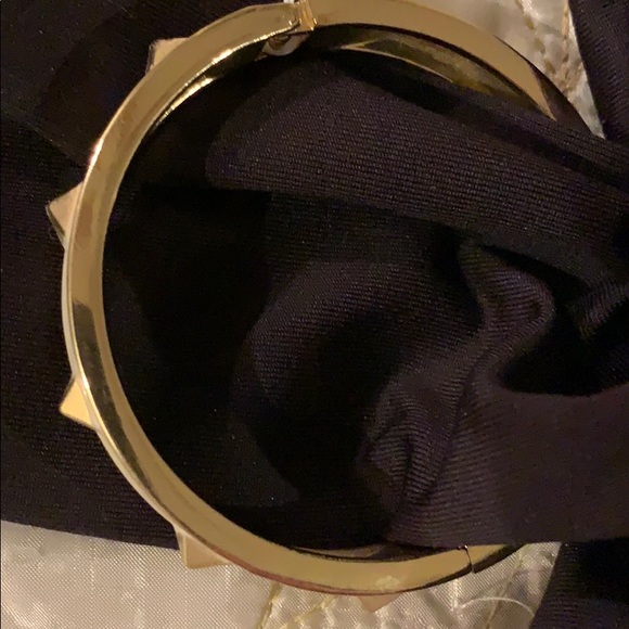 Gold&. Ivory studded bracelet - Picture 2 of 5